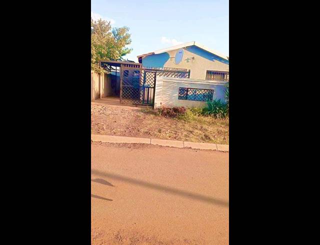 13 BEDROOM HOUSE FOR SALE IN SOSHANGUVE SOUTH EXT 8
